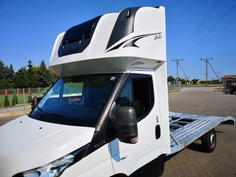 6 JFS Transport Solutions Lamar sleeping pod UK Lamar Skycab - Jaroslaw Sowa